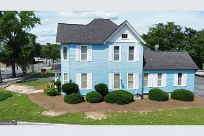 526 Academy Avenue, Dublin, GA 31021 - Photo 2