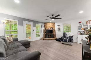 110 Pastel Ln, Clayton, GA 30525 - Photo 8