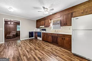 451 Defoor Rd, Toccoa, GA 30577 - Photo 10