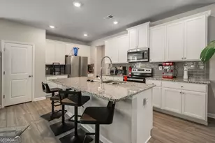 458 Burgundy Terrace SE, Atlanta, GA 30354 - Photo 2
