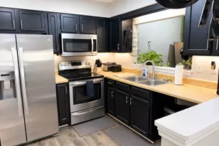 5657 Waterford Ct, Morrow, GA 30260 - Photo 2