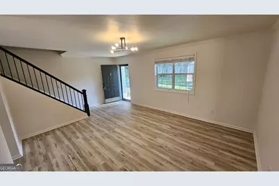 6900 Roswell Rd #F9, Sandy Springs, GA 30328 - Photo 2