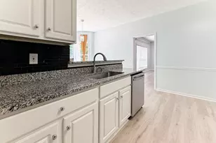 105 Avalon Dr, McDonough, GA 30252 - Photo 16