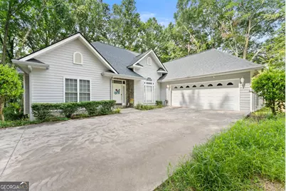 393 Brookwood Drive, Lavonia, GA 30553 - Photo 2