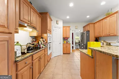 393 Brookwood Drive, Lavonia, GA 30553 - Photo 12