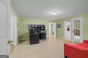22 Shoreline Dr, Newnan, GA 30263 - Photo 46