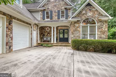 22 Shoreline Drive, Newnan, GA 30263 - Photo 4