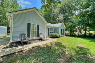 448 Hampton Green Dr, Lagrange, GA 30240 - Photo 2