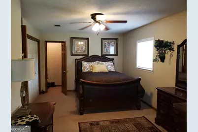 210 Pineview Avenue, Baxley, GA 31513 - Photo 20