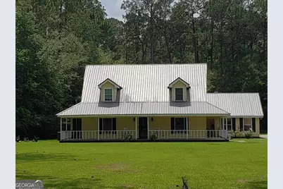 210 Pineview Avenue, Baxley, GA 31513 - Photo 1
