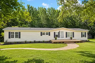 1077 Lem Edwards Rd, Winterville, GA 30683 - Photo 1