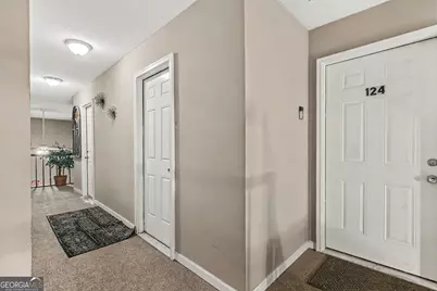 124 Rue Fontaine, Lithonia, GA 30038 - Photo 2