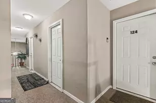 124 Rue Fontaine, Lithonia, GA 30038 - Photo 2