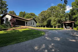 416 Glade Rd, Mount Airy, GA 30563 - Photo 1