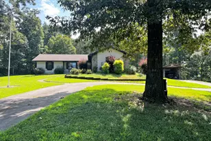 416 Glade Rd, Mount Airy, GA 30563 - Photo 2
