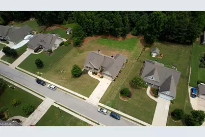 913 Ashland Falls Drive, Monroe, GA 30656 - Photo 10