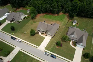 913 Ashland Falls Dr, Monroe, GA 30656 - Photo 10