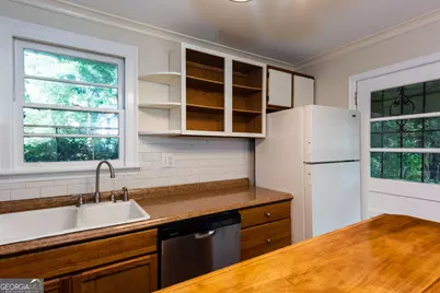 1318 Elizabeth Lane #B - REAR, East Point, GA 30344 - Photo 8