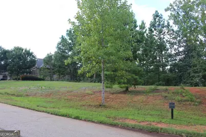 334 Edgewater Trail S, Toccoa, GA 30577 - Photo 1