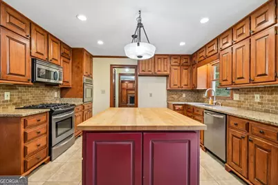 1184 Staples Drive SW, Lilburn, GA 30047 - Photo 14