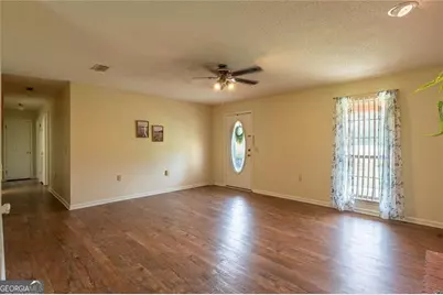 133 English Street E, Douglas, GA 31535 - Photo 4