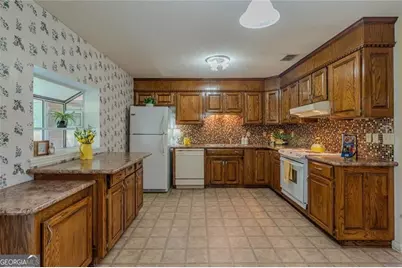 133 English Street E, Douglas, GA 31535 - Photo 6