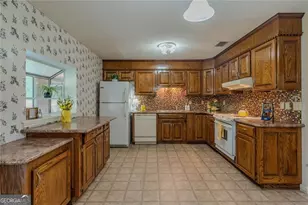 133 English Street E, Douglas, GA 31535 - Photo 6