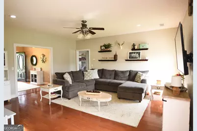 247 Darrell Thompson Road, Lyons, GA 30436 - Photo 6