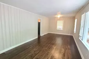 478 Pine Dr, Stone Mountain, GA 30083 - Photo 2
