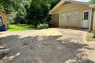 7090 Rivertown Rd, Fairburn, GA 30213 - Photo 2
