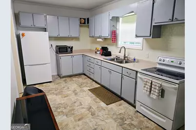 1608 Monck Street, Brunswick, GA 31520 - Photo 8