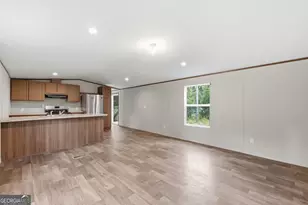 398 Hammontree Dr, LaFayette, GA 30728 - Photo 6