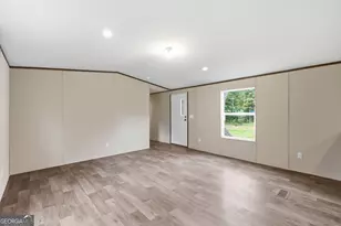 398 Hammontree Dr, LaFayette, GA 30728 - Photo 4