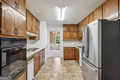 255 Helen Lane, Stockbridge, GA 30281 - Photo 10