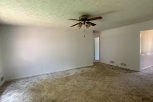 255 Helen Ln, Stockbridge, GA 30281 - Photo 6