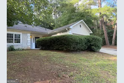 2021 Huntcliff Drive, Lawrenceville, GA 30043 - Photo 2