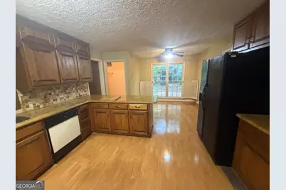 2021 Huntcliff Drive, Lawrenceville, GA 30043 - Photo 6