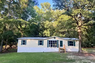 282 Sycamore Dr, Eastman, GA 31023 - Photo 1