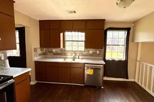 635 Catrina Ct, Stone Mountain, GA 30087 - Photo 8