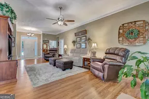 1040 Bob Smith Rd, Sharpsburg, GA 30277 - Photo 12