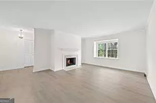 70 Chaumont Square NW, Atlanta, GA 30327 - Photo 4