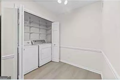 70 Chaumont Square NW, Atlanta, GA 30327 - Photo 16