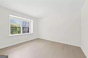 70 Chaumont Square NW, Atlanta, GA 30327 - Photo 26