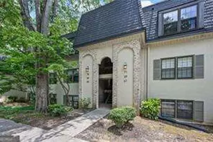 70 Chaumont Square NW, Atlanta, GA 30327 - Photo 1