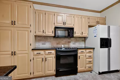413 Ashford Circle, Lagrange, GA 30240 - Photo 18