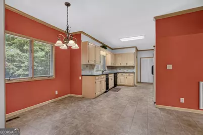 413 Ashford Circle, Lagrange, GA 30240 - Photo 14