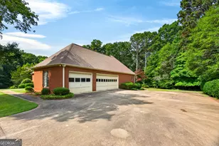 413 Ashford Cir, Lagrange, GA 30240 - Photo 4