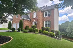 2651 Chandler Grove Ct, Buford, GA 30519 - Photo 2