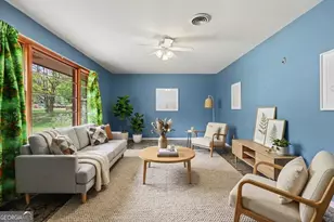 7019 Lake View Ln, Peachtree Corners, GA 30360 - Photo 6