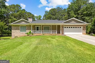 186 Lincoln Rd, Tyrone, GA 30290 - Photo 1